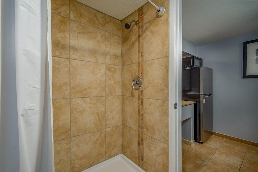 Extend a Suites & RV Park - photo 10