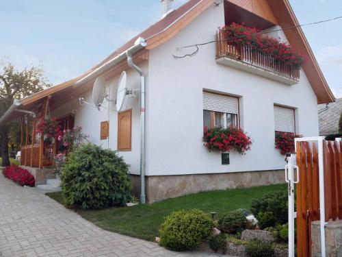 Apartment in Balatonlelle Balaton 19048 — 4-Star Luxury Hotel in Balatonlelle, Hungary
