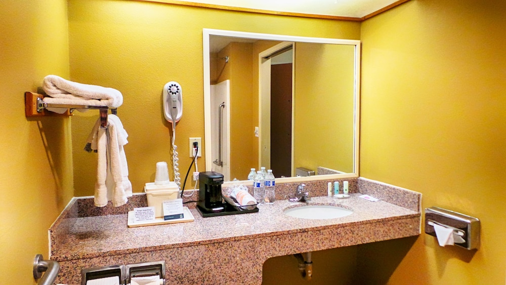 Quality Inn Airport Boise Airport - photo 38