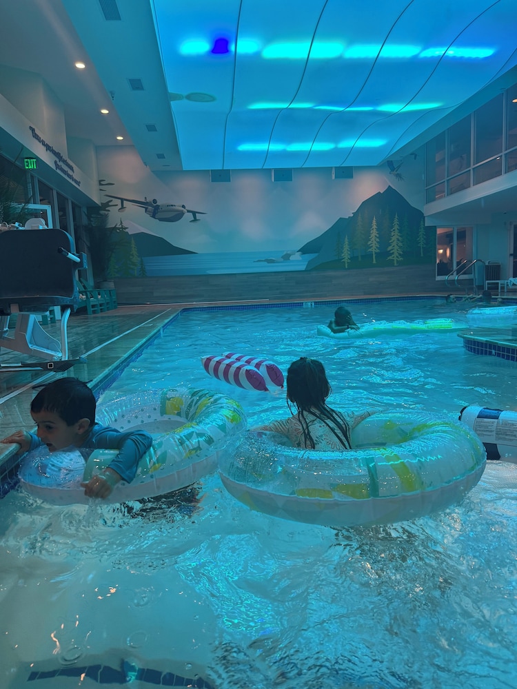 Margaritaville Resort Lake Tahoe - photo 24