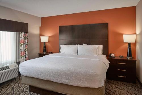 Evansville Plaza Hotel And Suites - photo 23