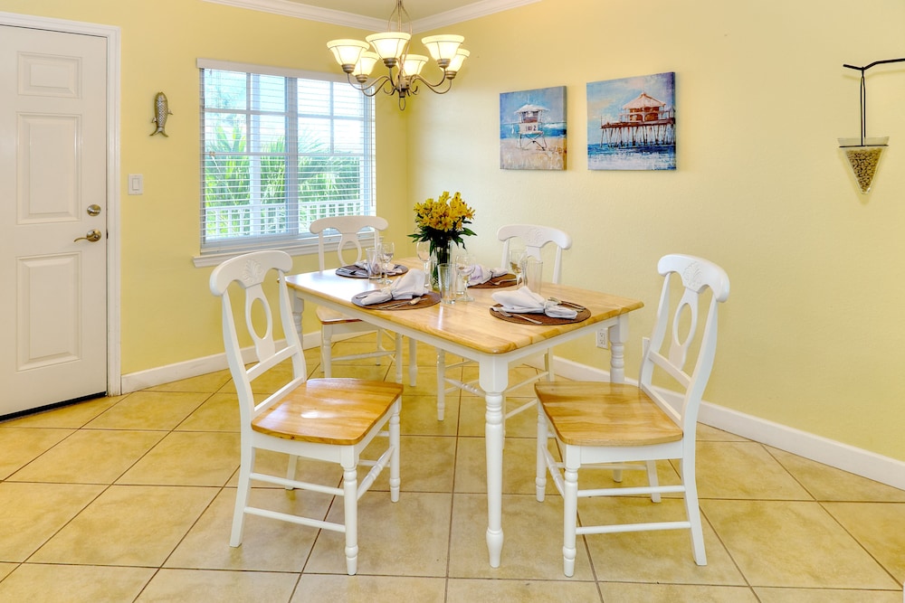 Barefoot Beach Resort - photo 11