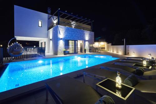 Luxury Villa Cor Mare with Pool — 4-Star Luxury Hotel in Trogir, Croatia