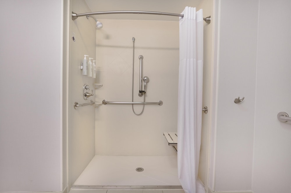 Hampton Inn & Suites Tulsa Tulsa Hills - photo 32