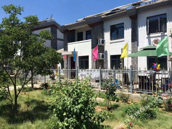 Baoquan Folk Inn - last minute hotel in Beijing