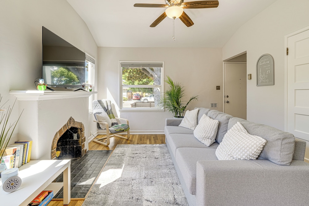 Walk to Dtwn San Jose & Sjsu: Charming Cozy Gem in San Jose, United States