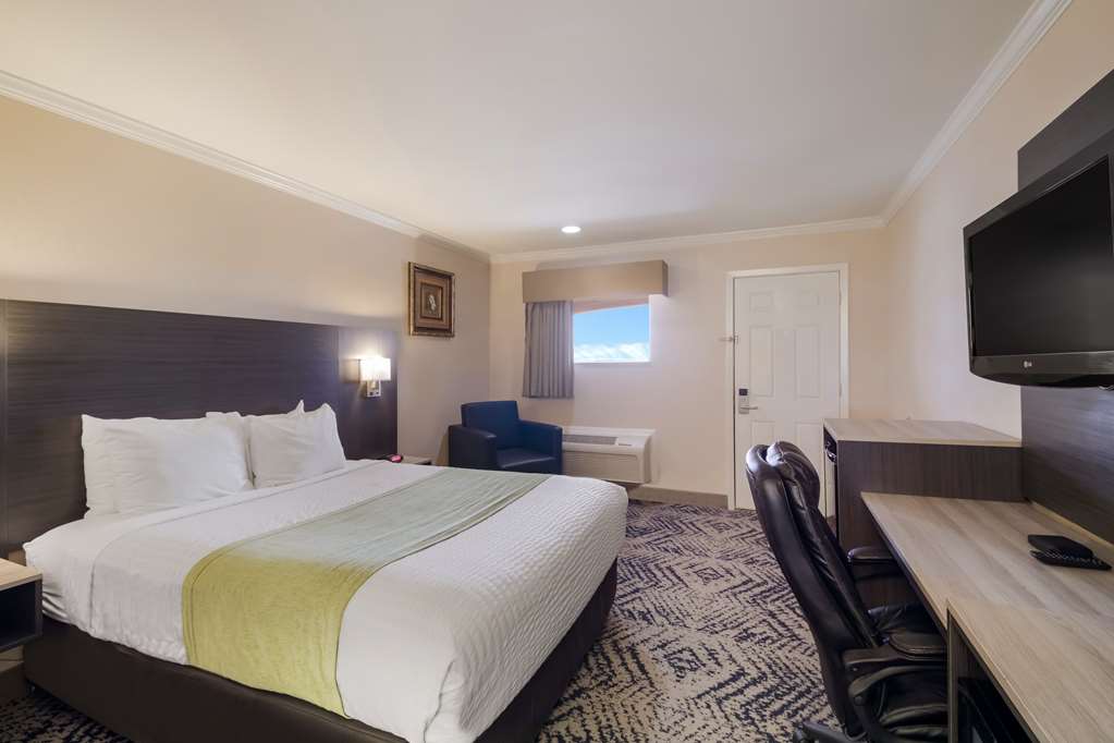 SureStay Hotel by Best Western Rockdale - photo 12