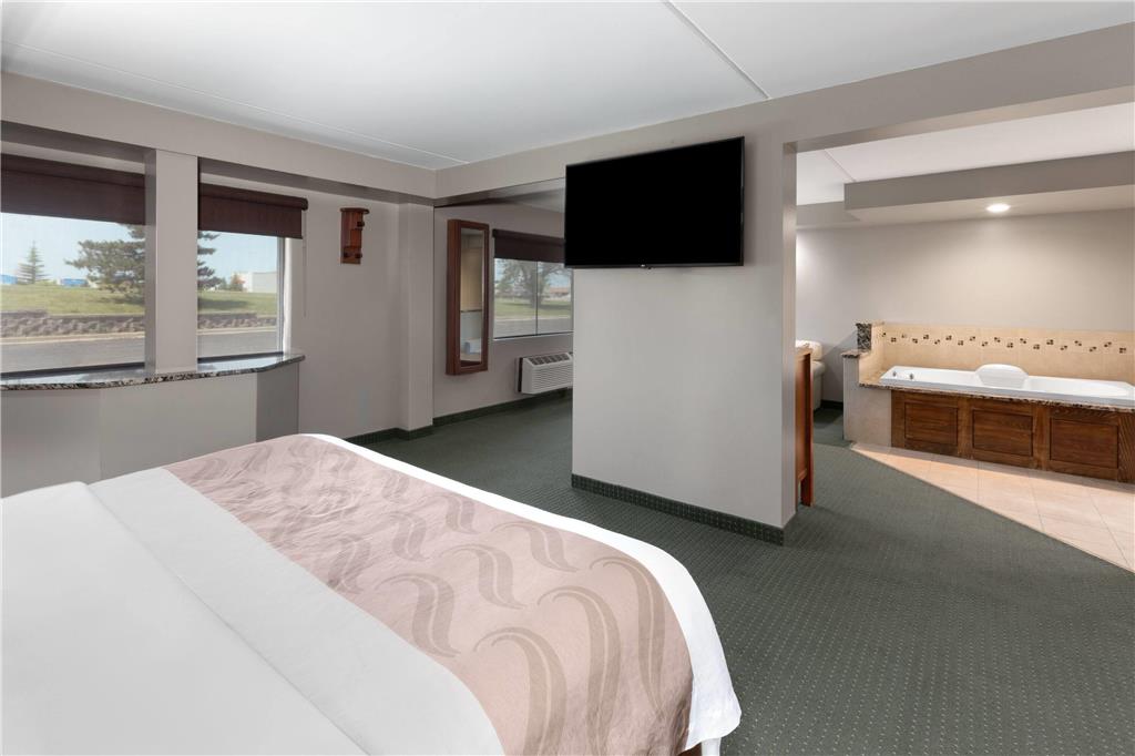Baymont by Wyndham Jamestown Conference Center & Water Park - photo 30