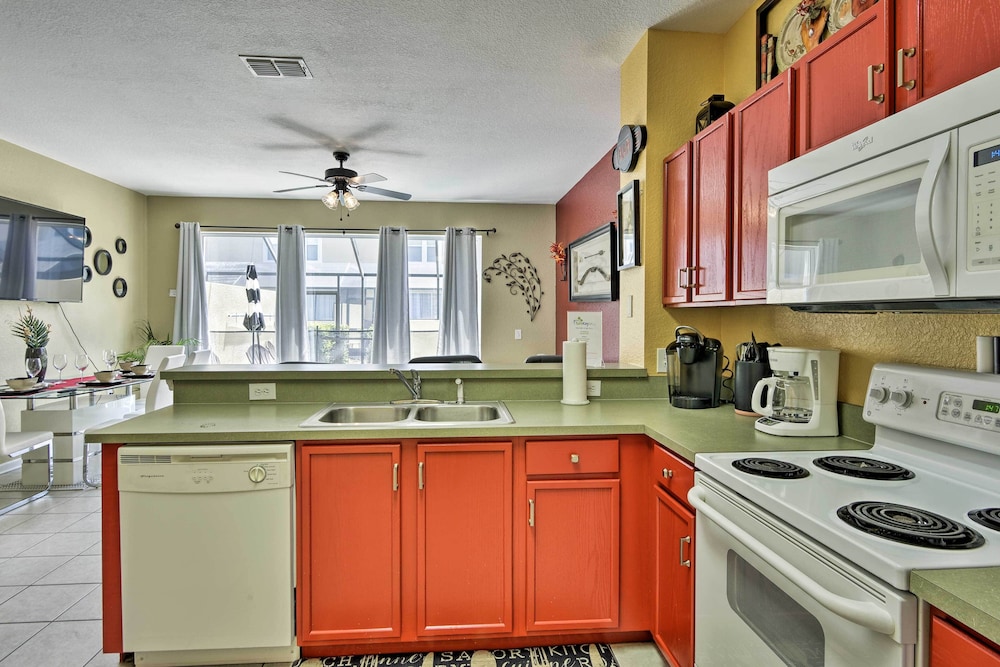 Resort Townhome w Splash Pool 7 Mi to Disney - photo 34