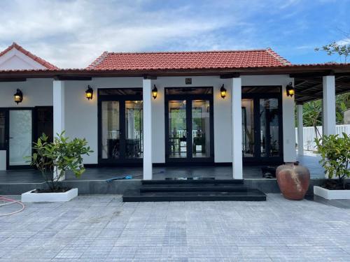 An homestay biển Quảng Công Huế — 4-Star Luxury Hotel in Hue, Vietnam