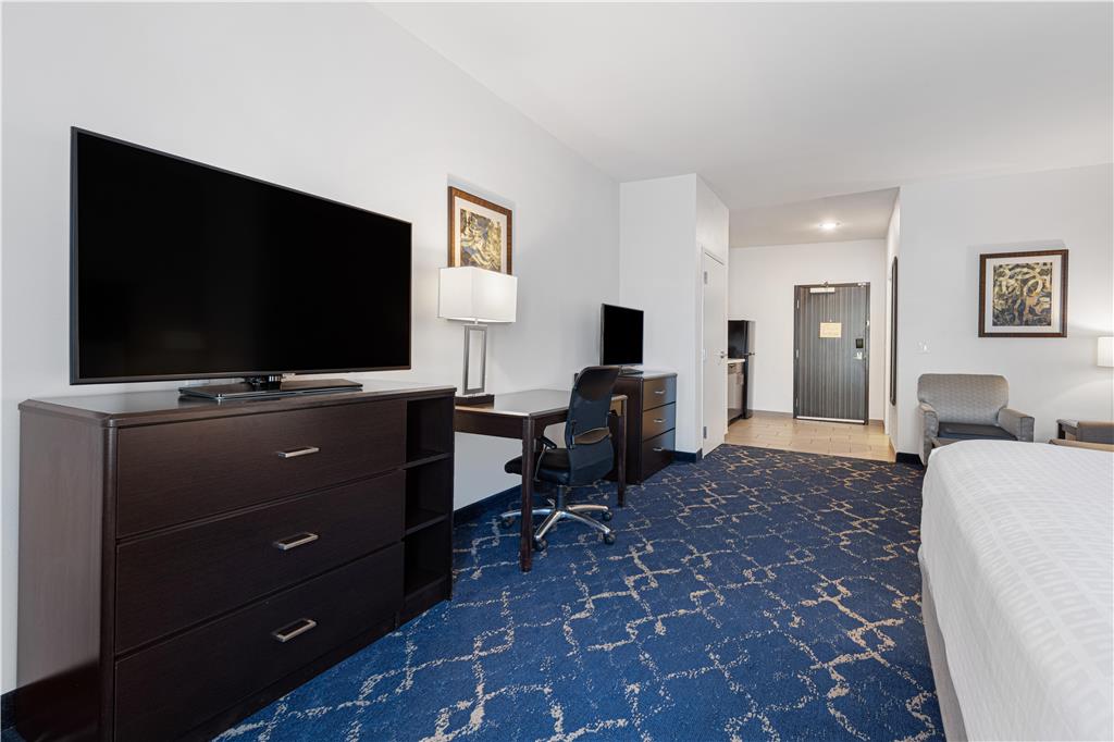 Best Western Plus New Richmond Inn & Suites - photo 31