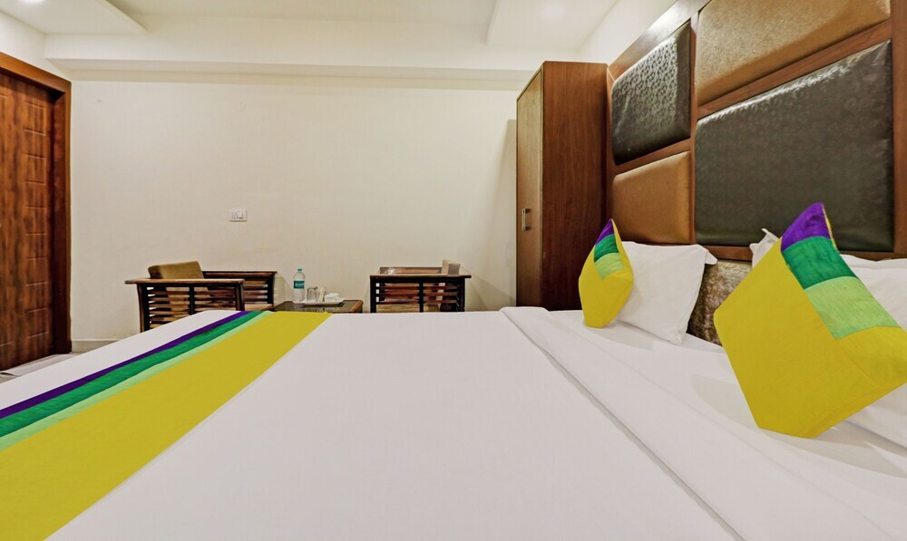 Hotel O Grand Signia in Panchkula, India