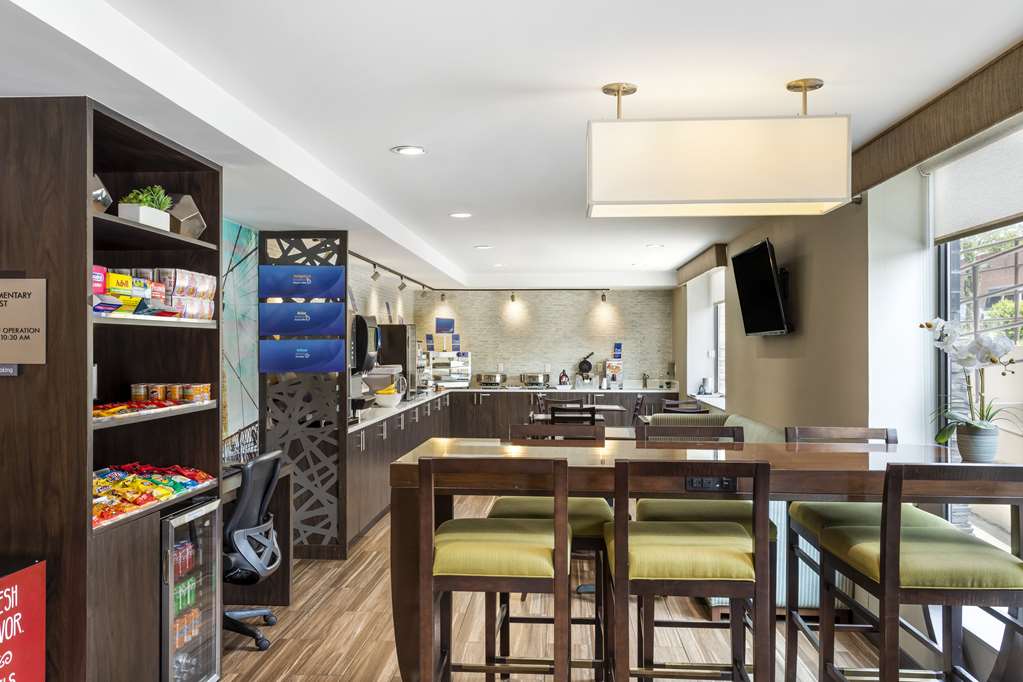 Best Western Brooklyn Coney Island Inn - photo 10