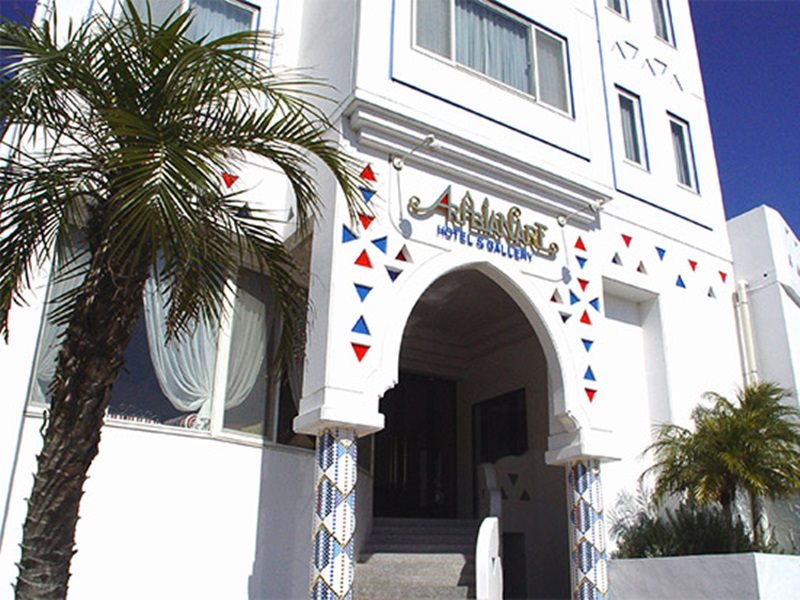 Arabian Art Hotel & Gallery - carbon neutral hotel in Kamogawa