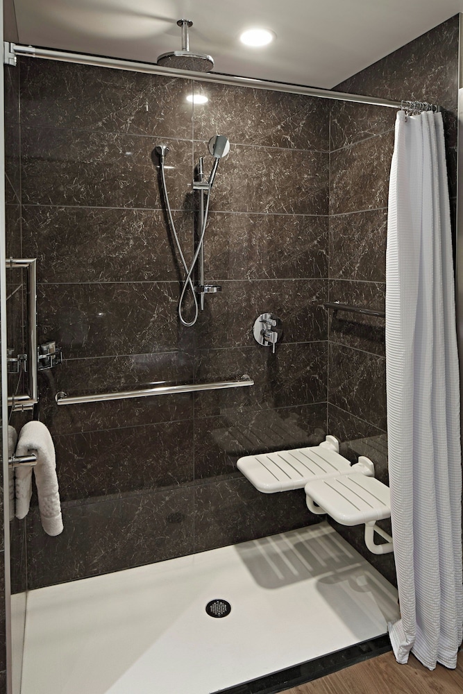 AC Hotel by Marriott Minneapolis Downtown - photo 26