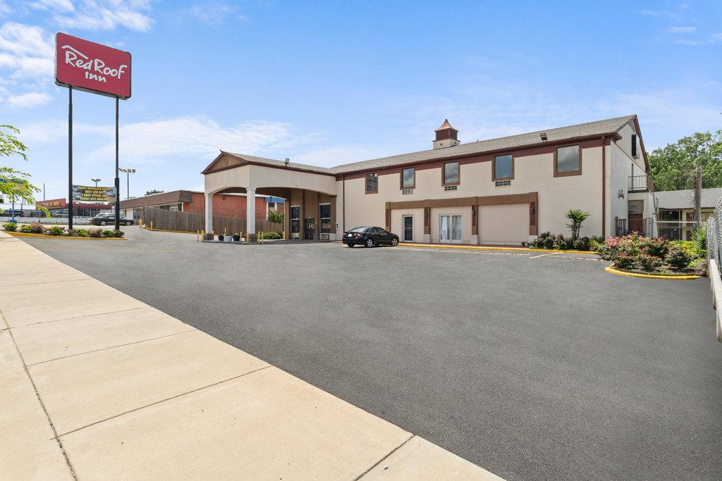 Red Roof Inn Memphis Graceland Airport - featured photo