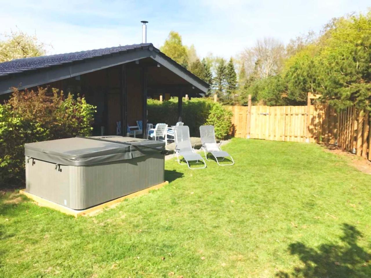 Wellness Chalet No10 — 4-Star Luxury Hotel in Kellenhusen, Germany
