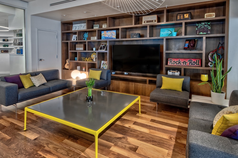Hotel Indigo Memphis Downtown by IHG - photo 46