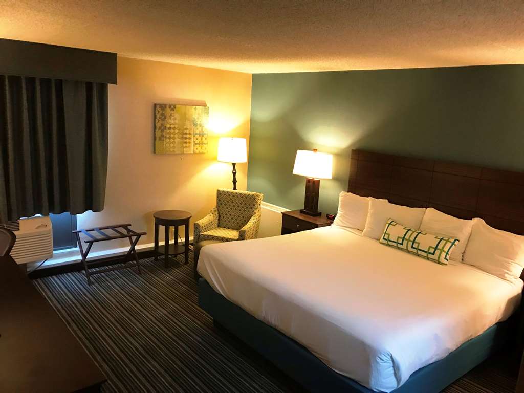 Best Western Woodhaven Inn - photo 28