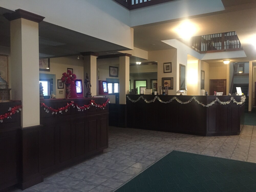 Nirvana Inn & Grill - photo 3
