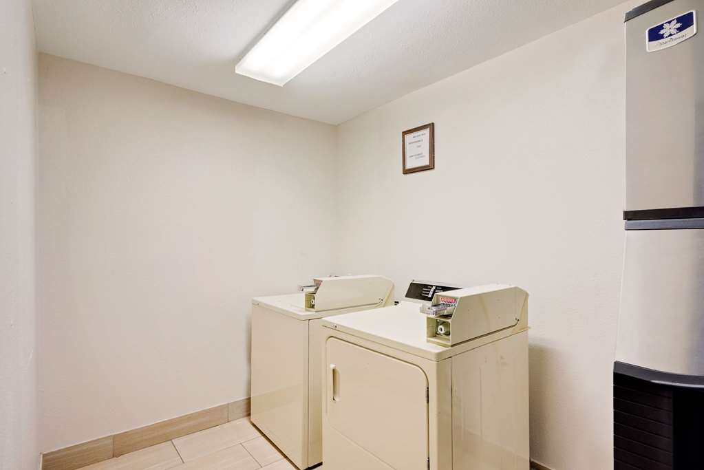 Super 8 by Wyndham Lexington Hamburg Area - photo 23