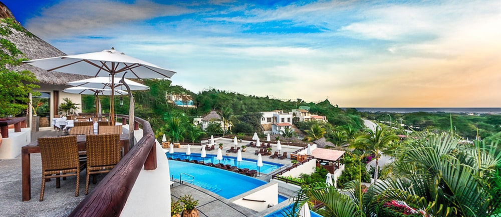 Club Mountain Bay at Matlali All Inclusive in Cruz De Huanacaxtle, Mexico