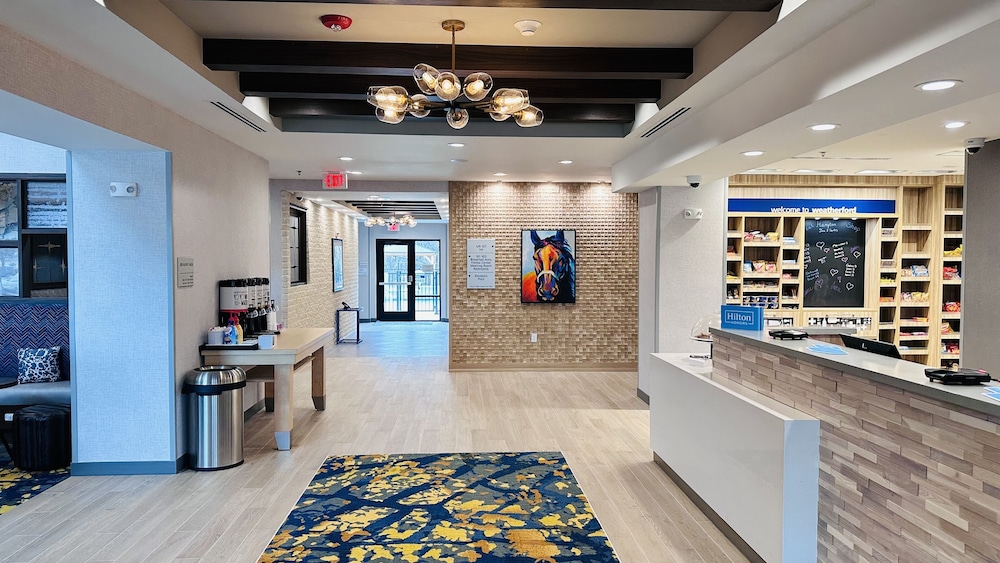 Hampton Inn & Suites Weatherford - photo 8