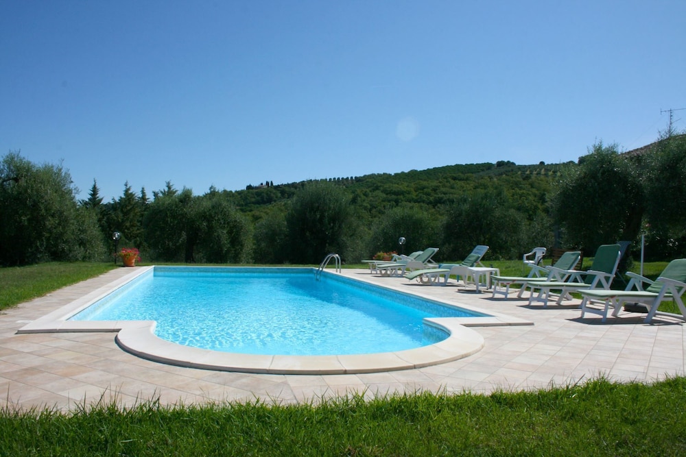 Monte Del Lago — 4-Star Luxury Hotel in Magione, Italy