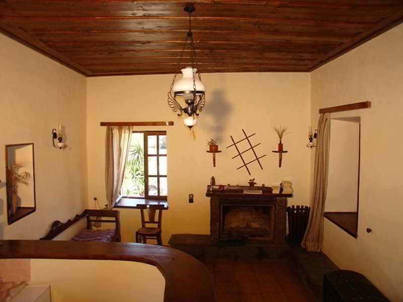 Aloni Cottages — Mithymna — photo 5