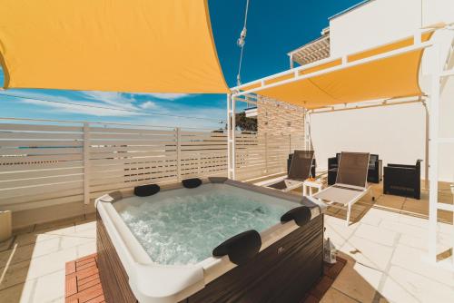 Aqua Marea All Inclusive Stay by Diddoi in Unknown City, Italy