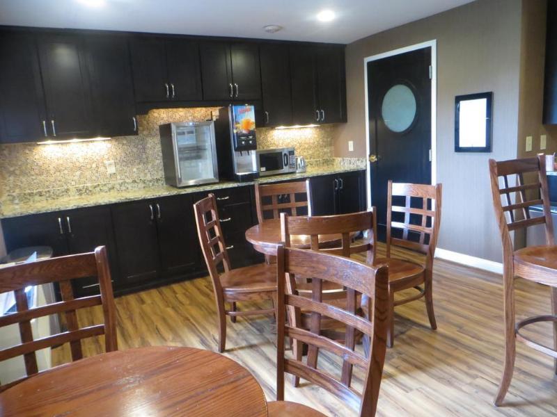 Ashley Quarters Hotel Cincinnati Airport - photo 18