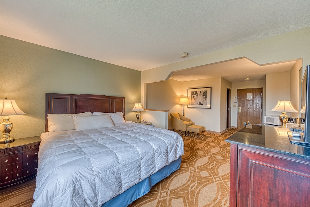 American Inn and Suites Dundee - photo 8