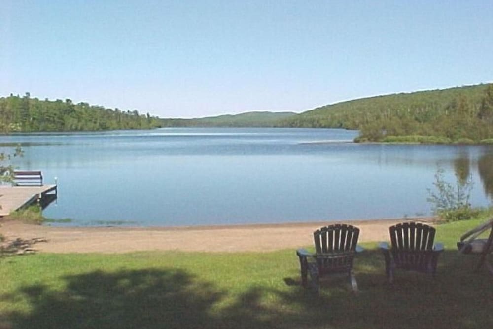 Lake Fanny Hooe Resort 2 Bed With Balcony #12 1 Bedroom Hotel Room by RedAwning - photo 22