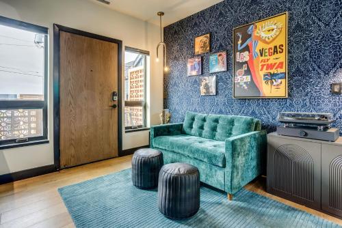 The Prima at The Louie Boutique Motel Walk to Everything Dog Friendly in Newport, United States