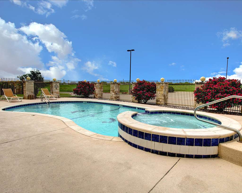 Comfort Inn & Suites Alvarado - photo 17