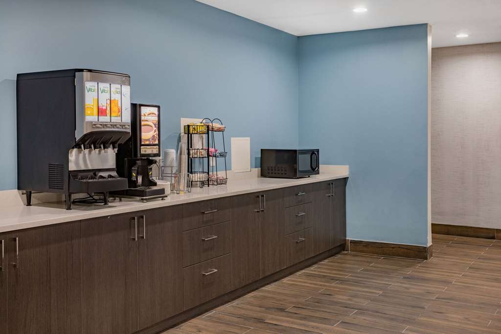 Days Inn by Wyndham Bronx NYC - photo 35