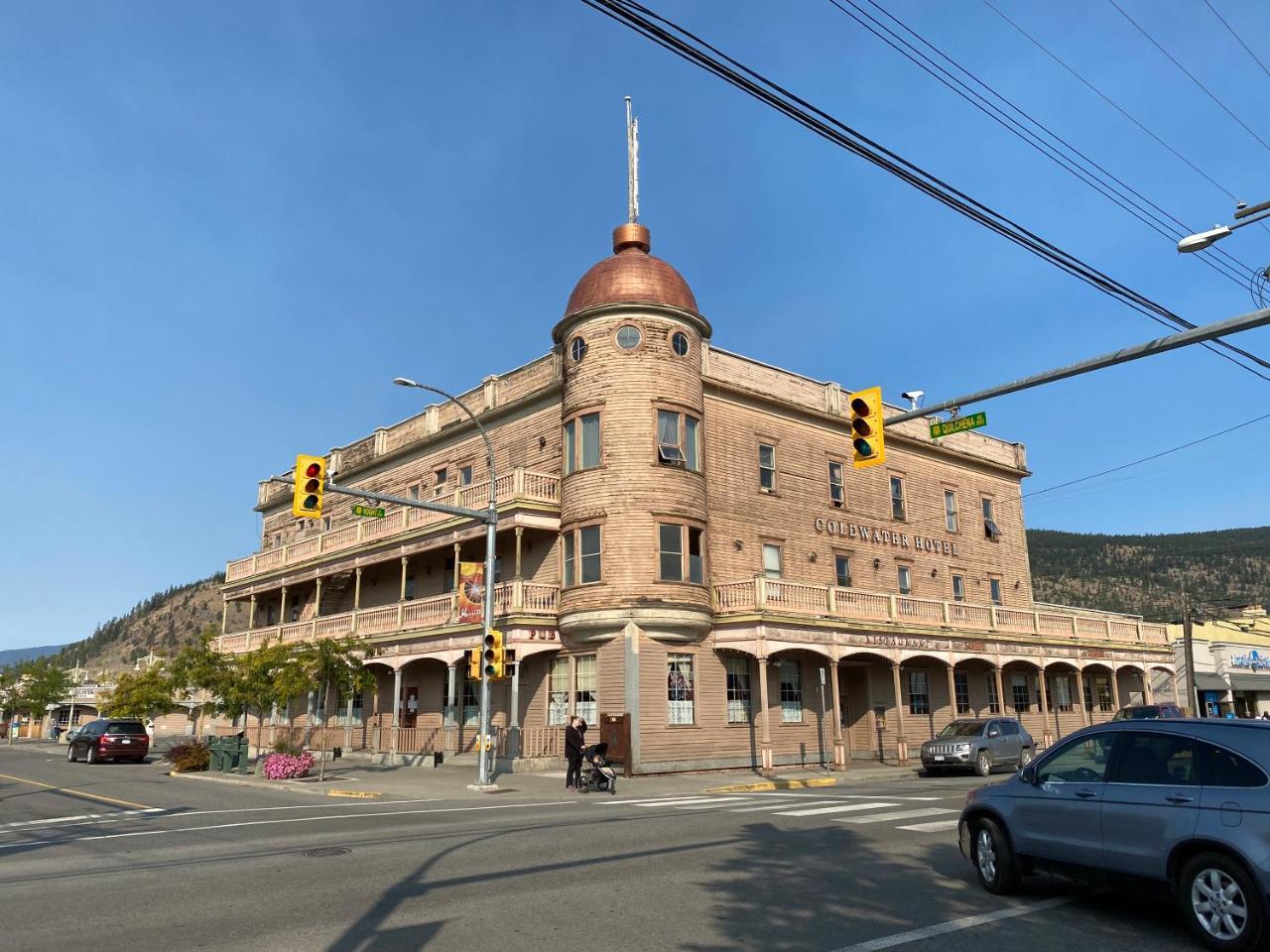 Coldwater Hotel — hotel in Merritt