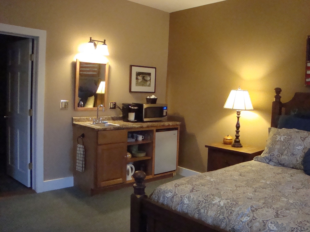 Bristol Suites - photo 32