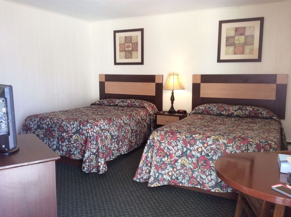 Cortland Motel - photo 2