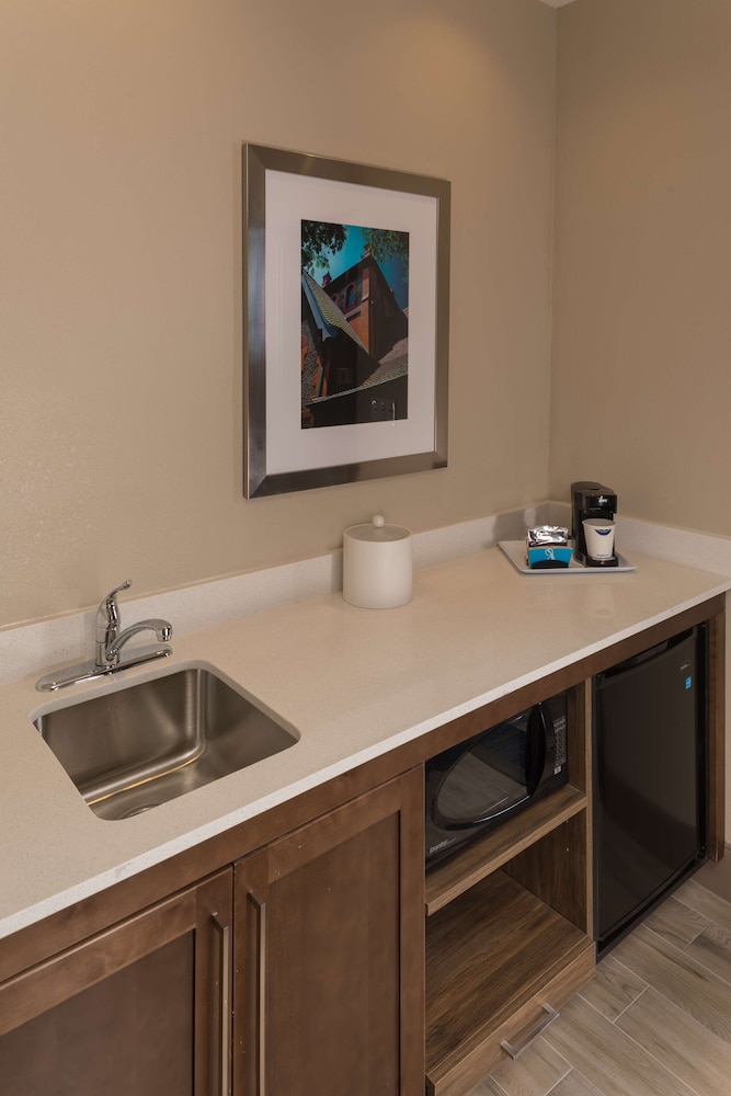 Hampton Inn & Suites Asheville Biltmore Village - photo 13