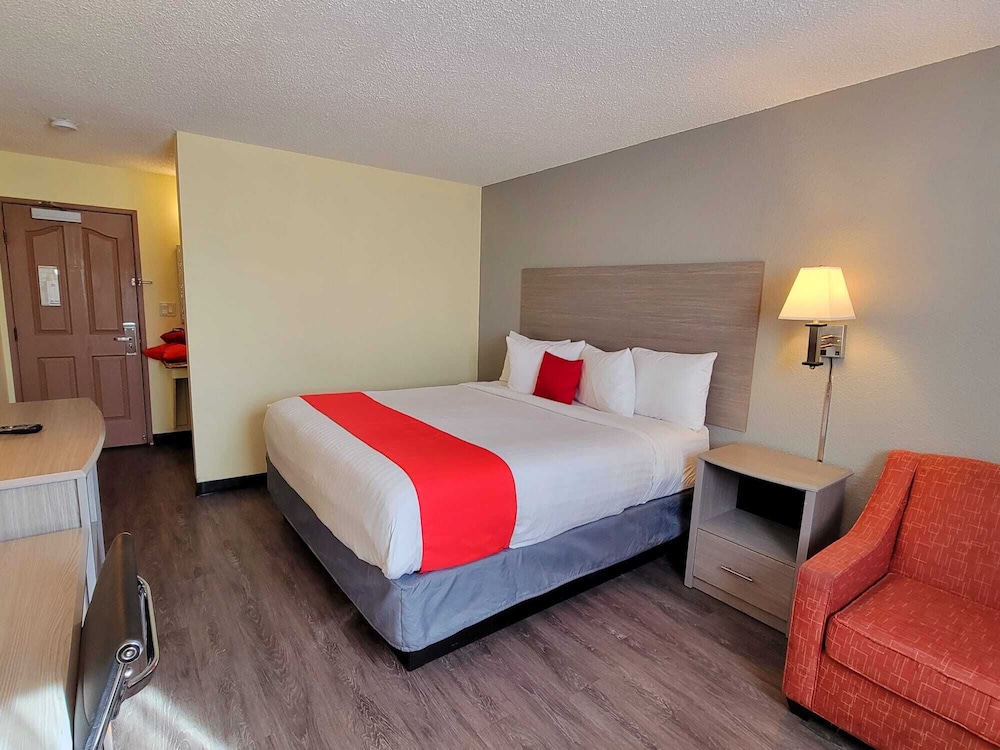 Rockview Hotel Castle Rock Downtown - photo 21
