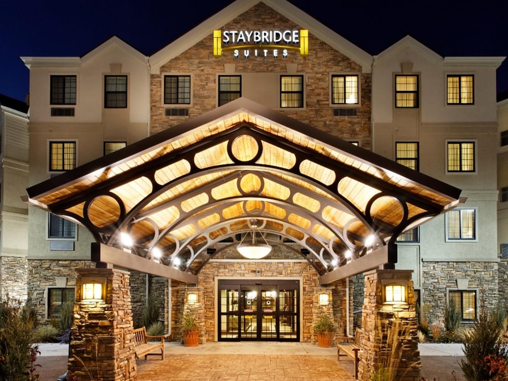 Staybridge Suites Chicago Glenview by IHG - photo 38