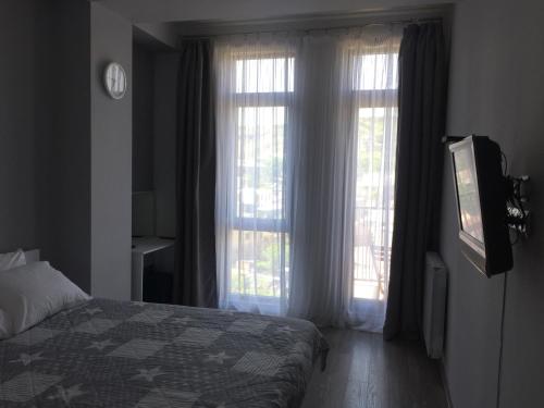 Sunny Apartment Ortachala