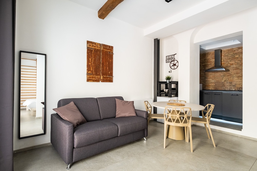 San Michele Apartments by Wonderful Italy — 4-Star Luxury Hotel in Bologna, Italy