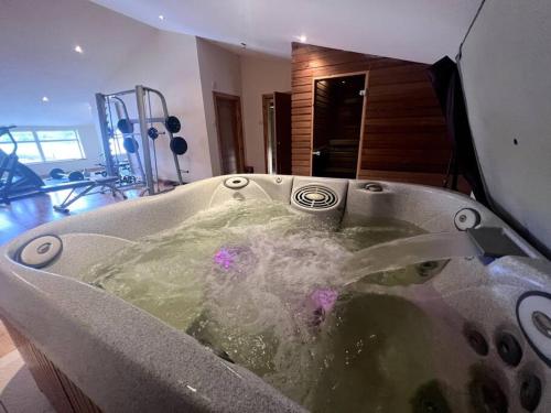 Langside apartments — 4-Star Luxury Hotel in Motherwell, United Kingdom