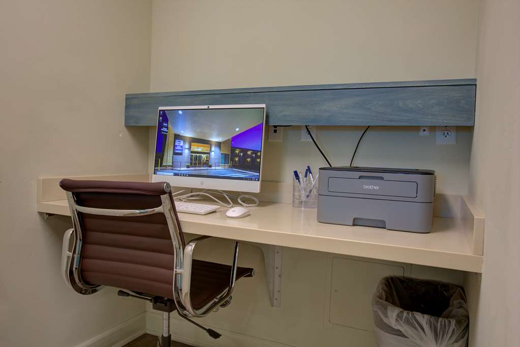 Best Western Sandman Hotel - photo 8