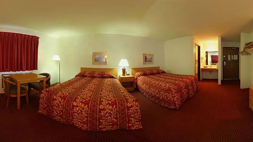 Rodeway Inn Baxter - photo 2