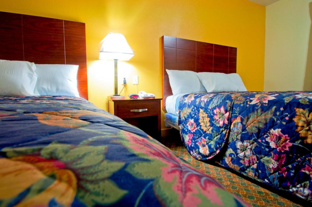 Passport Inn and Suites Middletown - photo 16