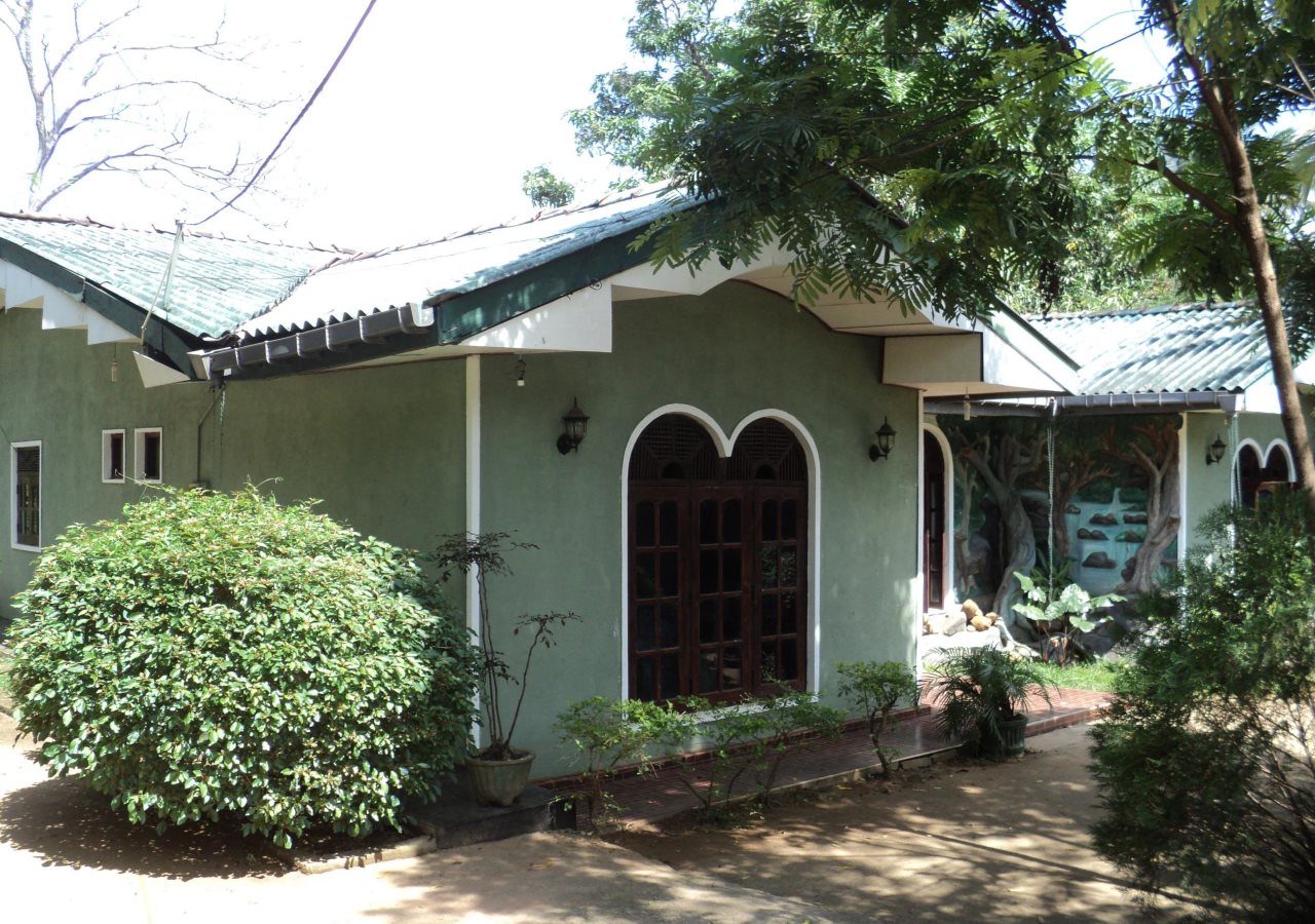 Summer Set Inn - carbon neutral hotel in Dambulla