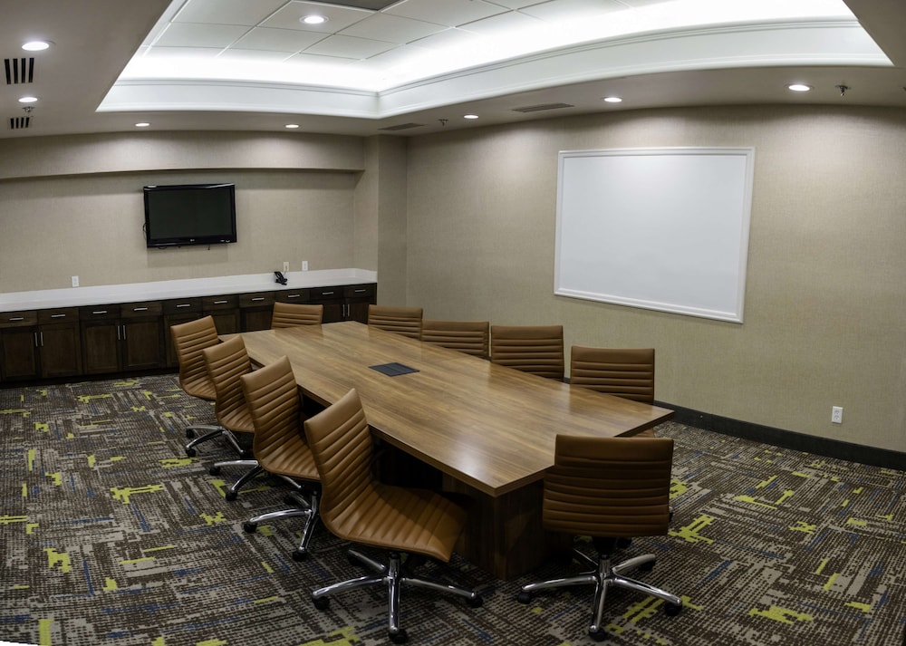 Hampton Inn Kinston - photo 43